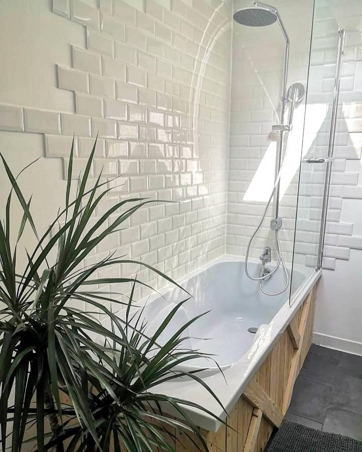 Bed and Breakfast Aux Champes Saussignac Экстерьер фото